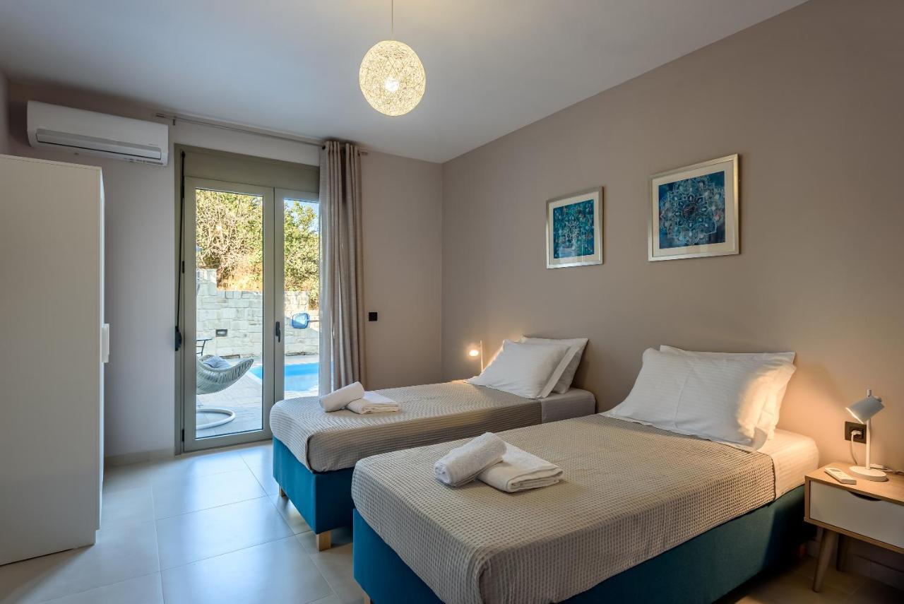 Villa Vasiliki Stalós Esterno foto